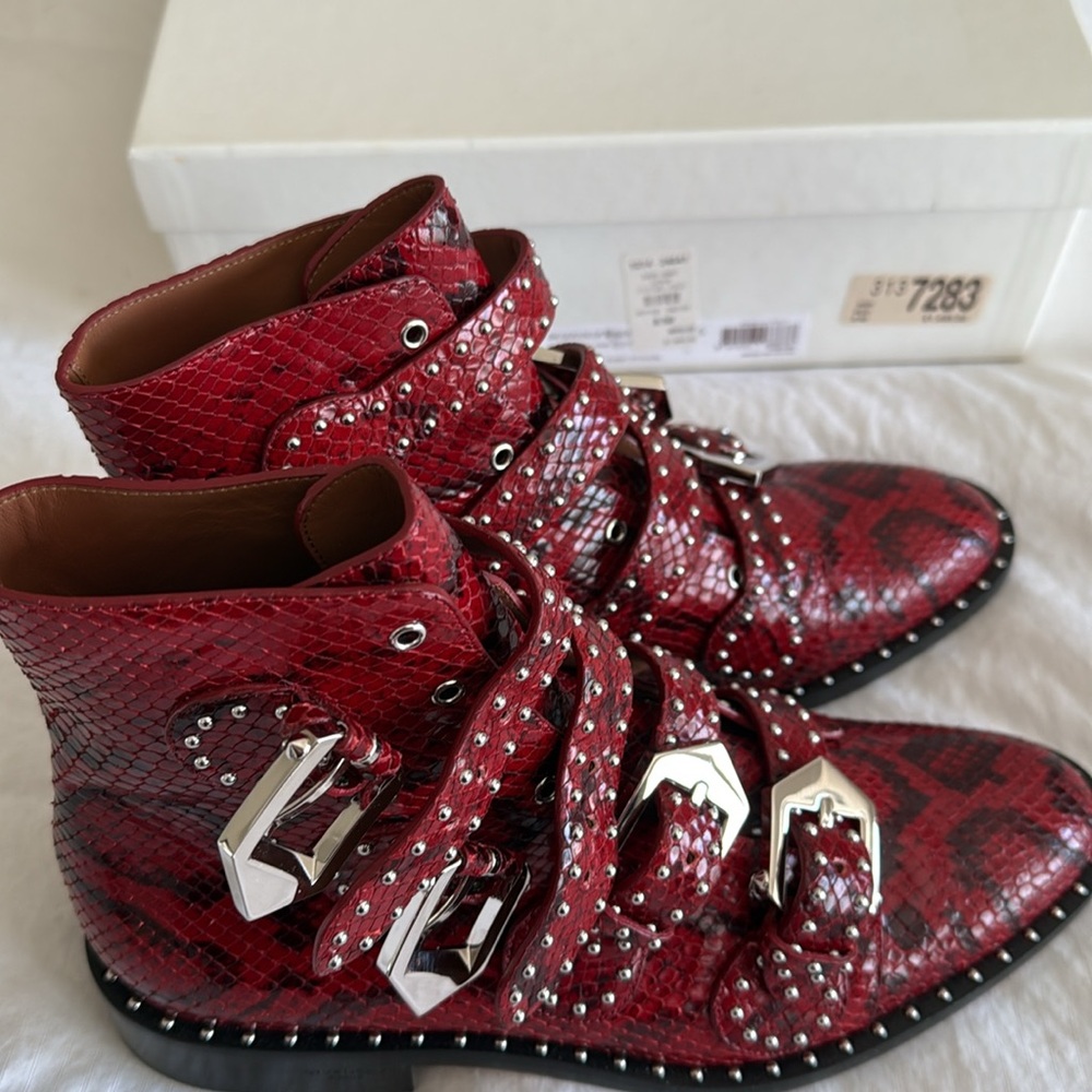 Givenchy Ankle Boots. Red Python. New - Picture 6 of 6